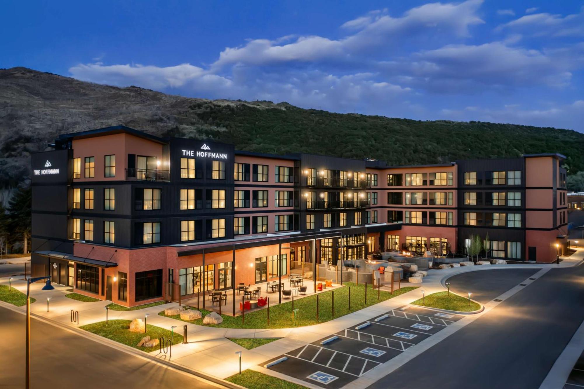 The Hoffmann Hotel Basalt Aspen Tapestry Collection Hilton Екстериор снимка