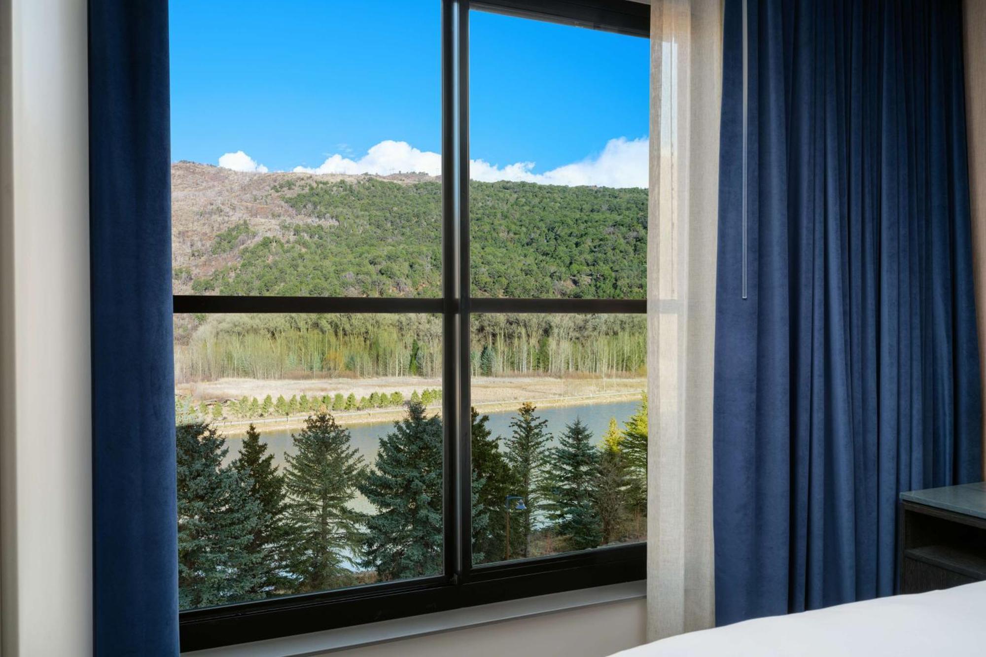 The Hoffmann Hotel Basalt Aspen Tapestry Collection Hilton Екстериор снимка